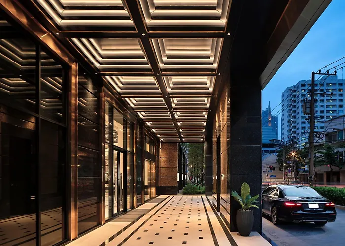 Grande Centre Point Surawong 5*