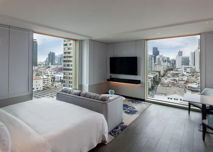 Grande Centre Point Surawong 5*