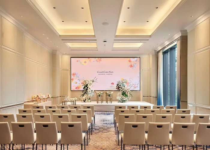 Grande Centre Point Surawong 5*